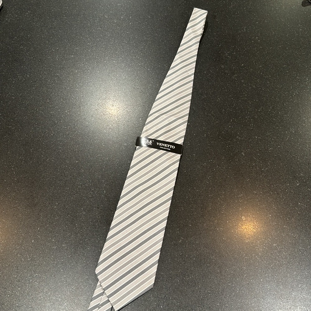 Three different ties! - Picture 3 of 3